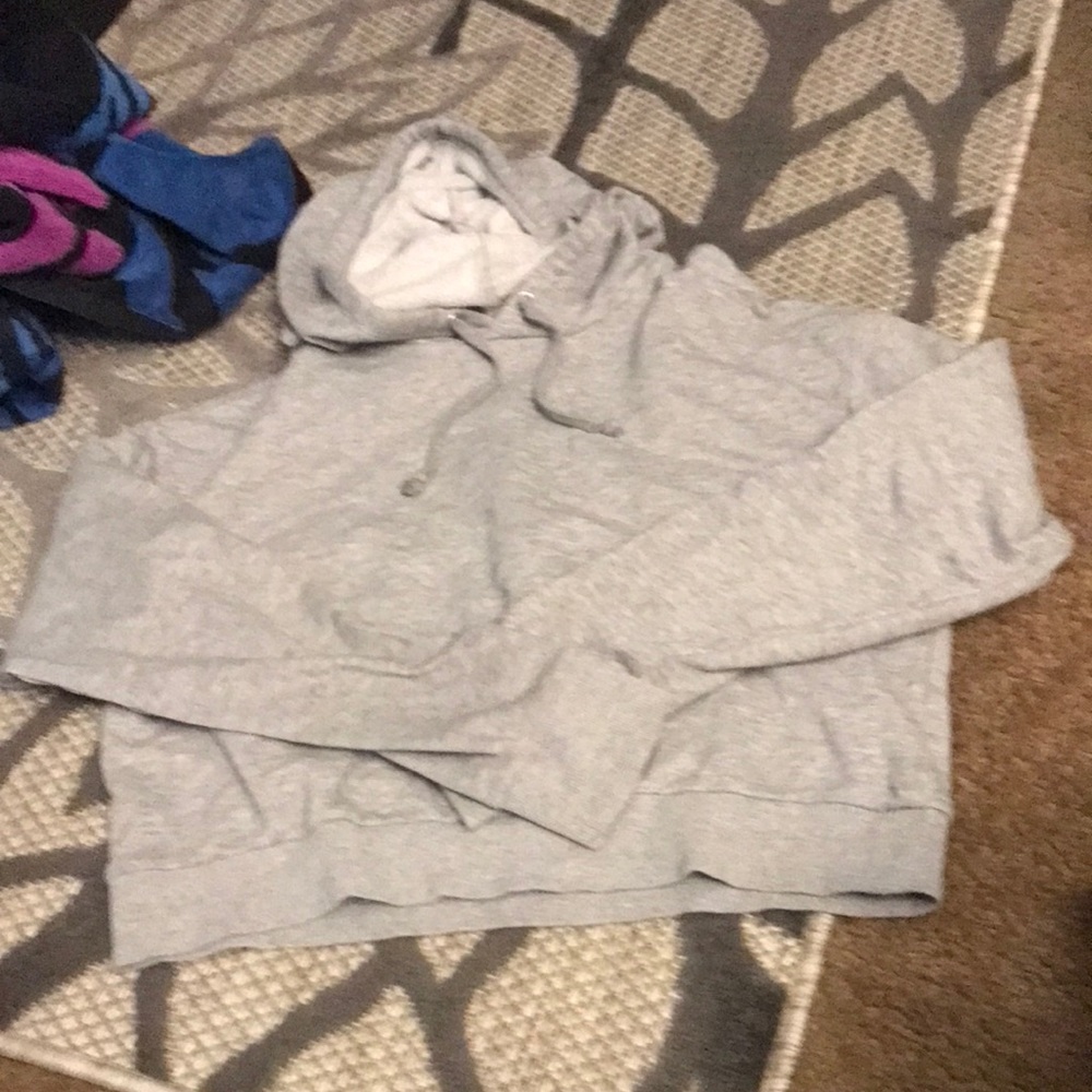 Cropped hoodie